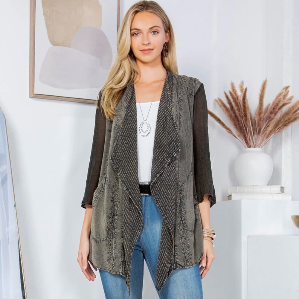 Young Threads Textured Embroidered Patchwork Lightweight Cardigan Kimono NWT - Picture 2 of 12